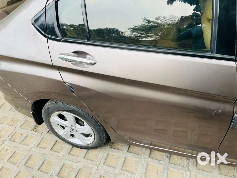 Honda City 2016 Vx Option Sunroof Manual 2nd Owner