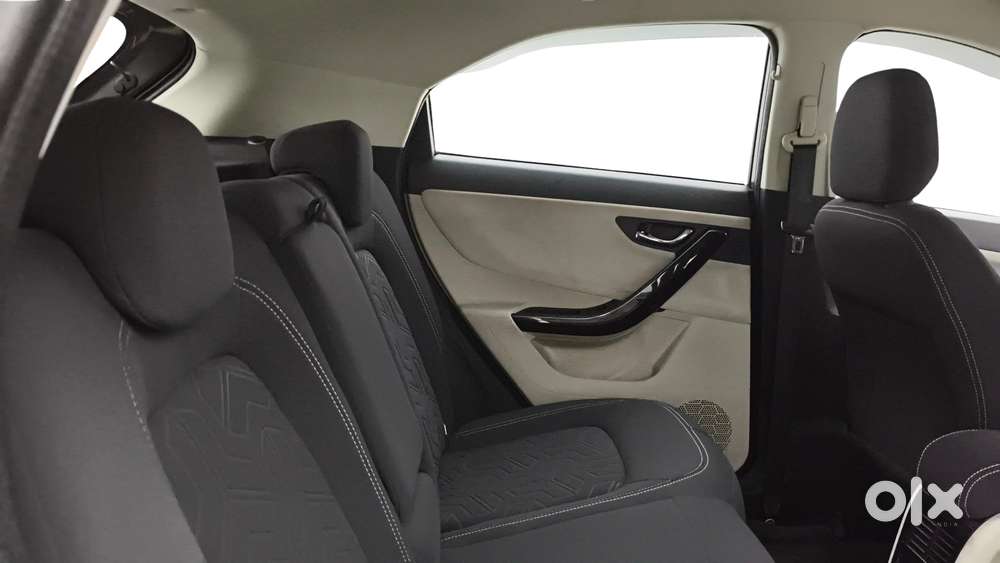 Tata Nexon 1.2 Revotron Xz Plus, 2022, Petrol