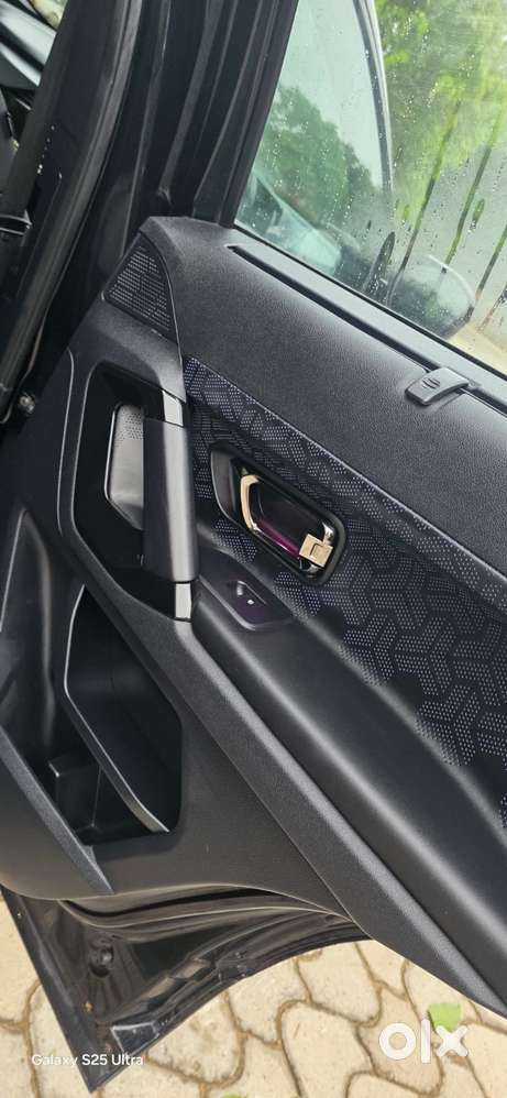 Tata Safari Accomplished Plus Dark Edition At, 2024, Diesel