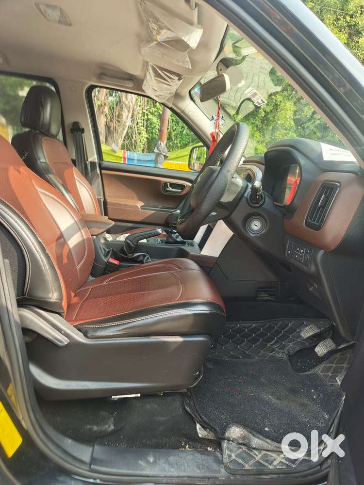 Mahindra Scorpio N Z2 Petrol Mt 7 Str, 2023, Petrol