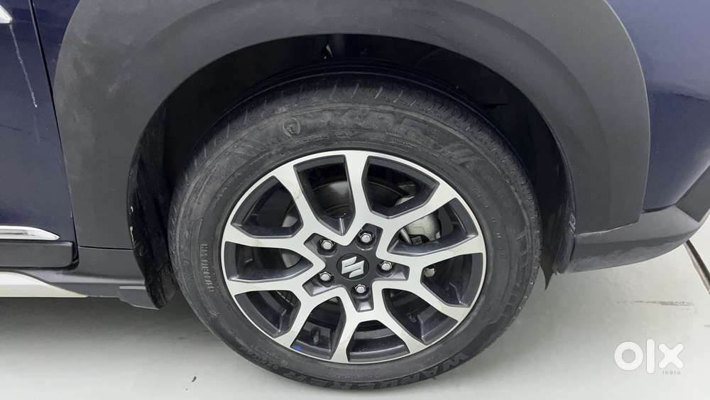 Maruti Suzuki Xl6 1.5 Alpha At, 2022, Petrol