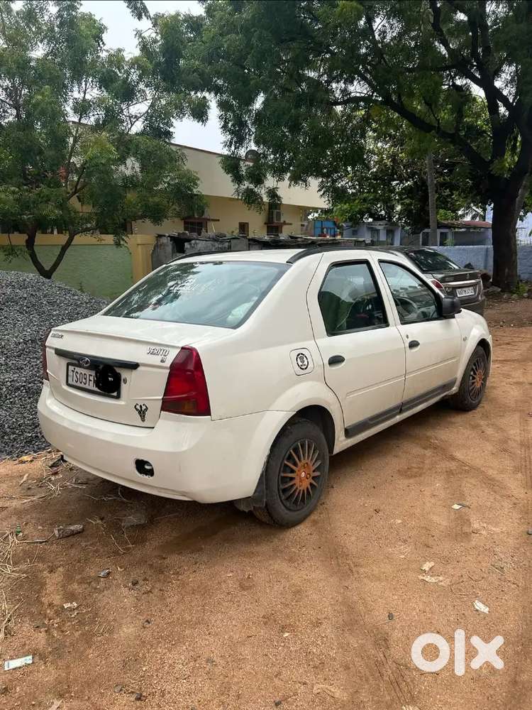 Mahindra Verito 1.5 D2 2012