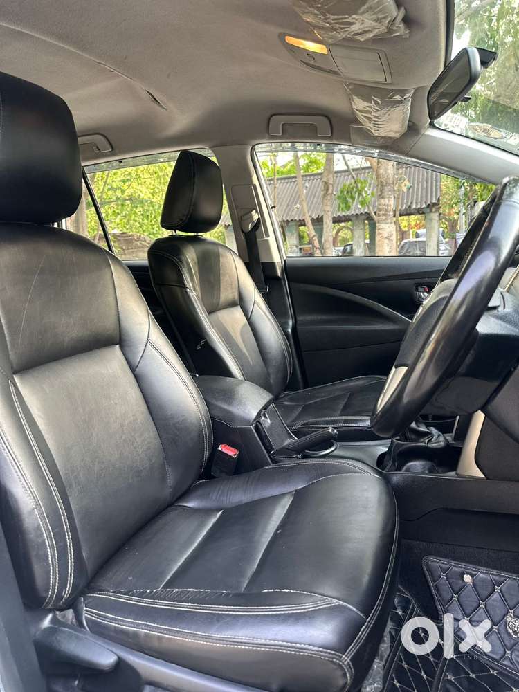 Toyota Innova Crysta 2.4 G Mt 7 Str, 2019, Diesel