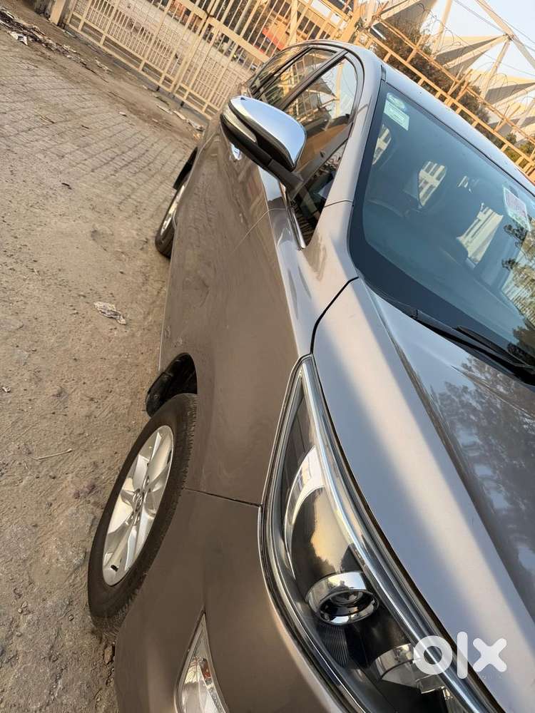 Toyota Innova Crysta 2.8 Zx At, 2016, Diesel