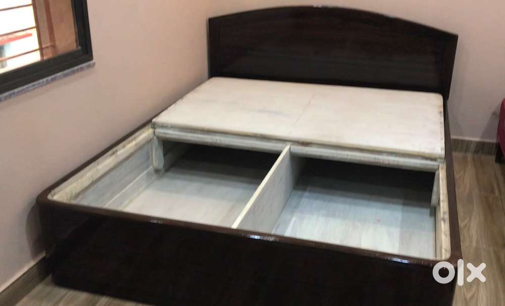 Teekwood bed - Beds & Wardrobes in Kashidih, Jamshedpur - 1859997684