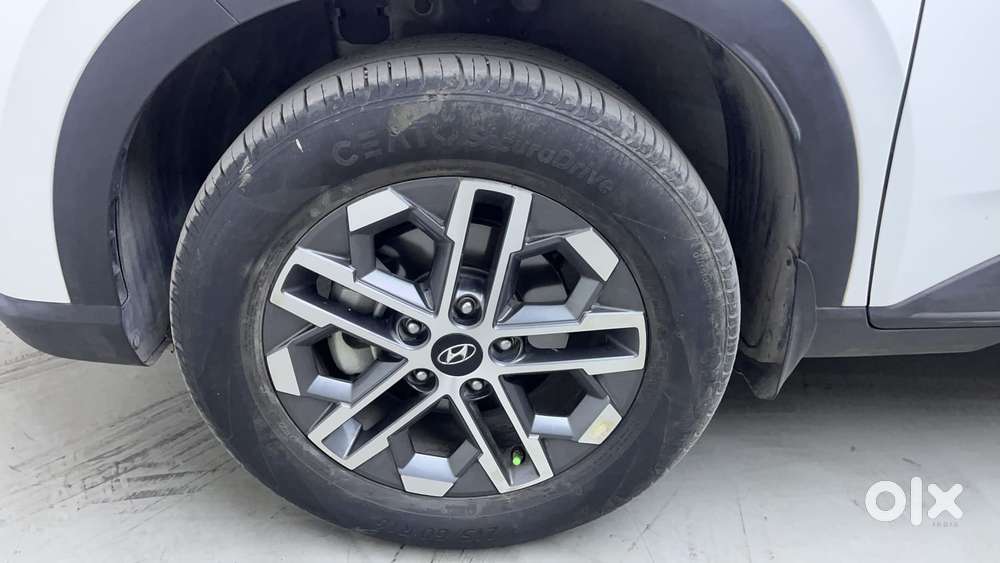 Hyundai Venue 1.0 Sx (o) Turbo Dct, 2023, Petrol