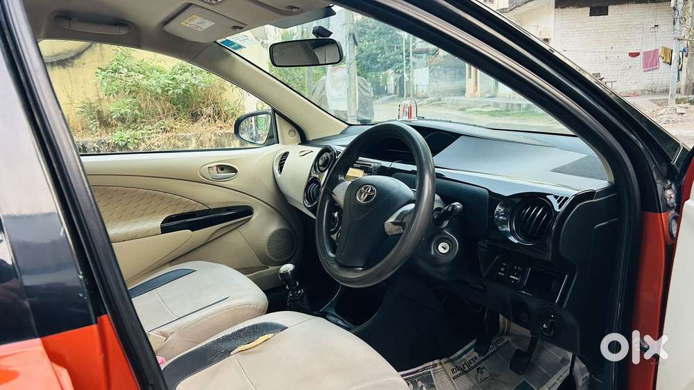 Toyota Etios Liva Vd Dual Tone, 2018, Diesel