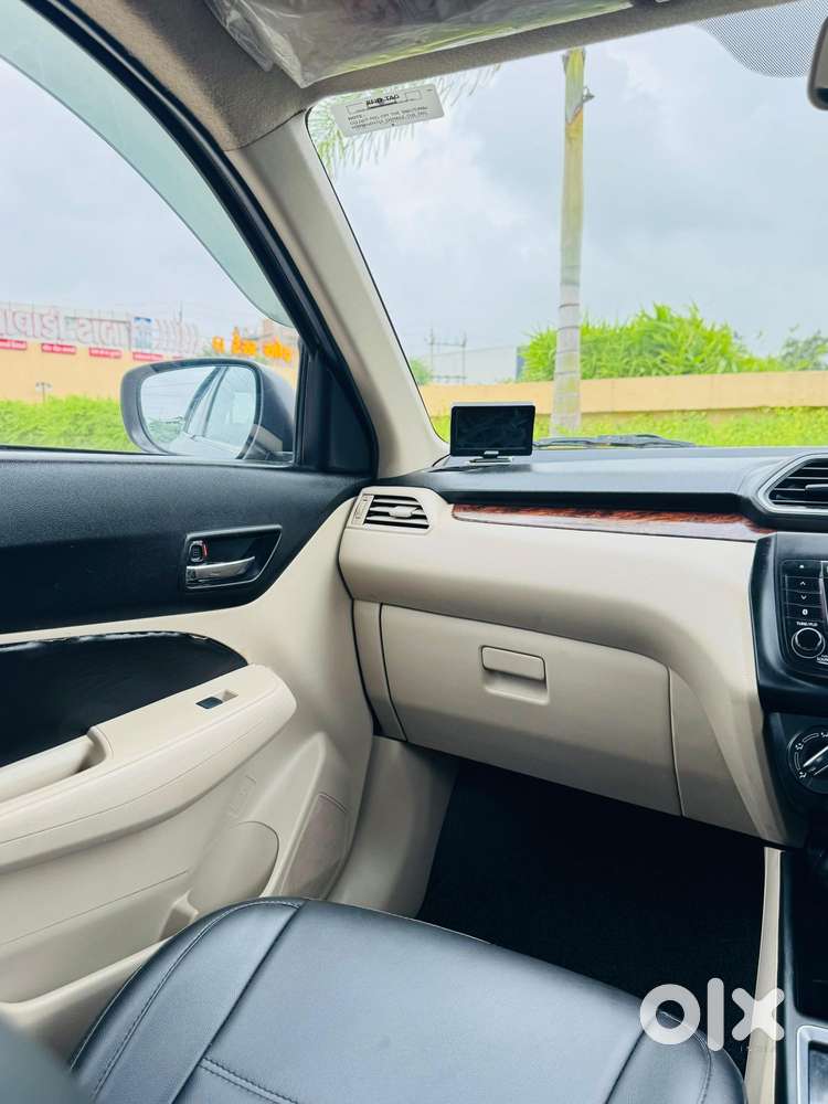 Maruti Suzuki Swift Dzire Vxi(o) At, 2017, Petrol