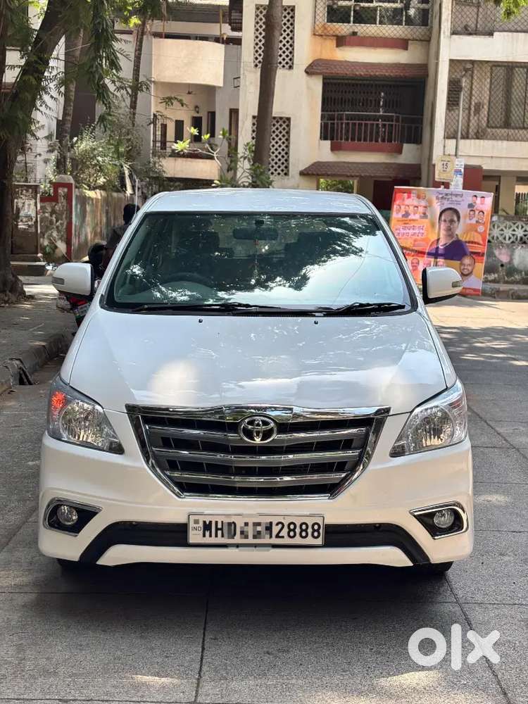 Toyota Innova 2014 V