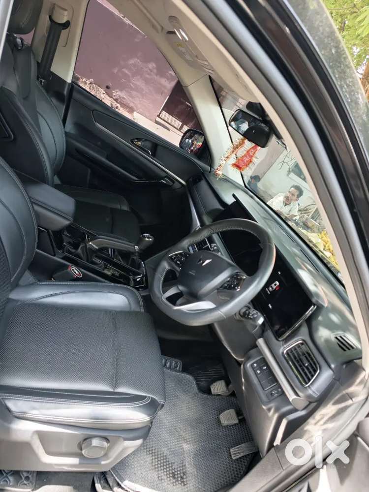 Mahindra Xuv700 Diesel 2025