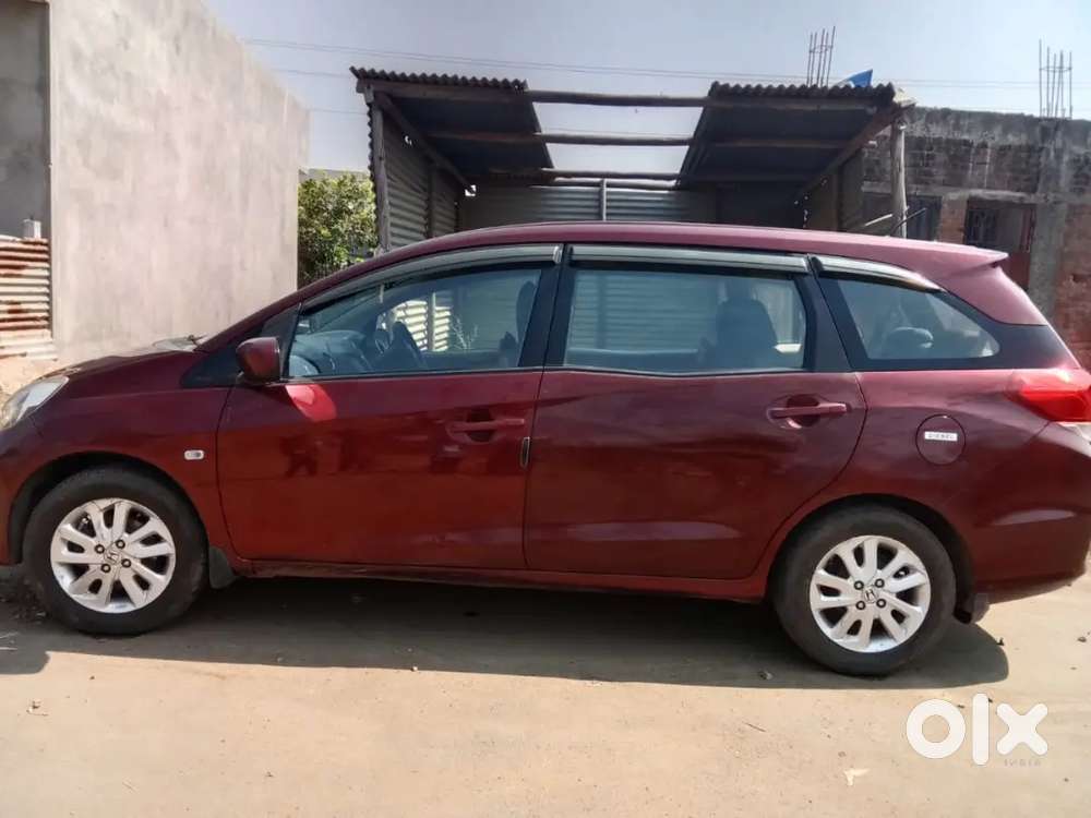 Honda Mobilio 2015 Diesel 90000 Km Driven