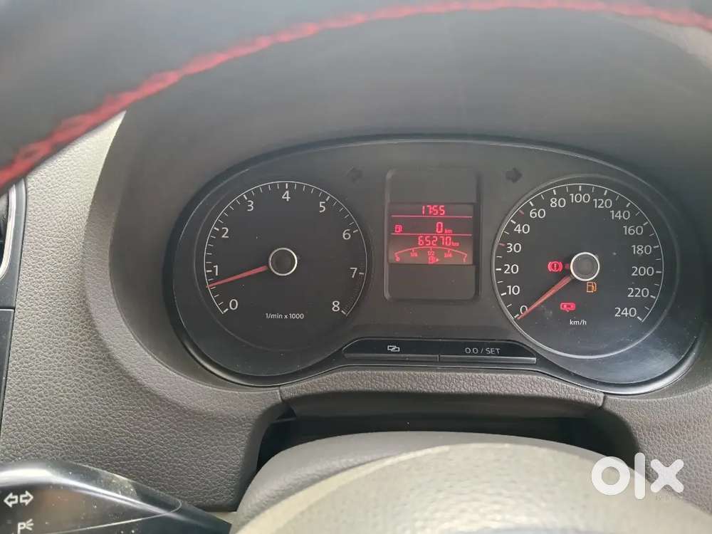 Volkswagen Vento 2011   2012 Rigisteshan