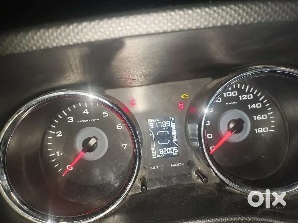 Mahindra Tuv 300 2019