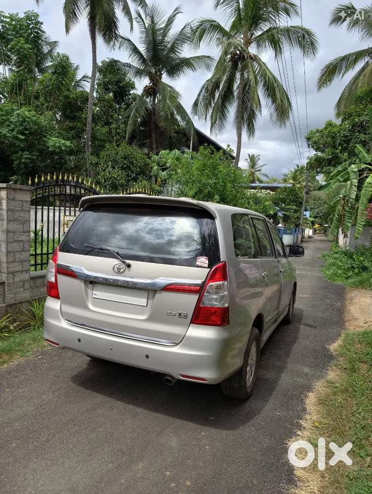 Toyota Innova Diesel 7 Str 2014 Model