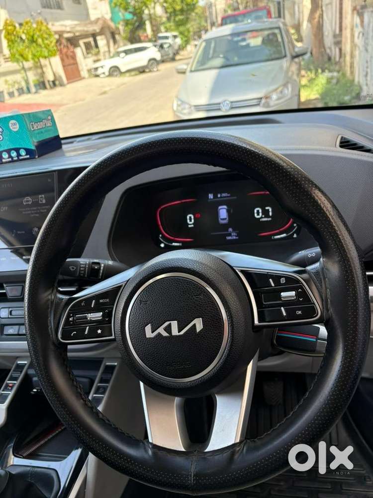 Kia Carens 2023 Diesel Well Maintained