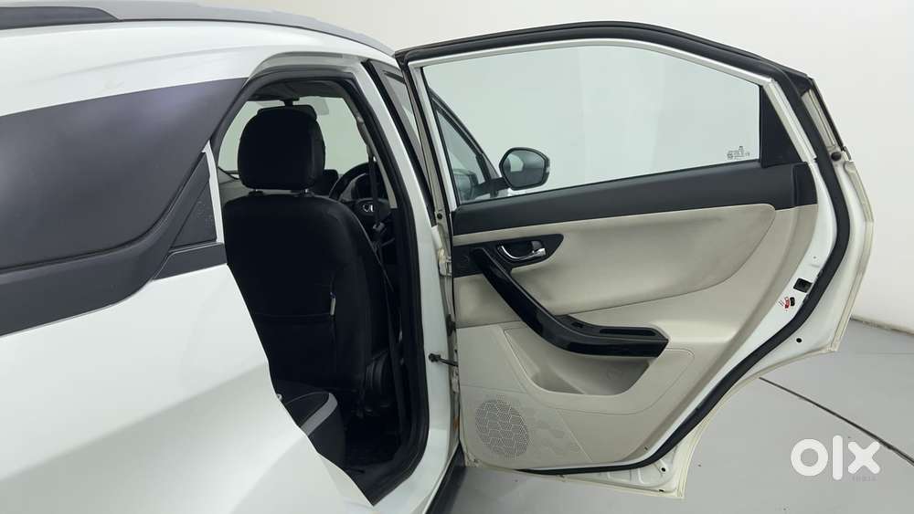 Tata Nexon 1.2 Revotron Xz Plus, 2022, Petrol