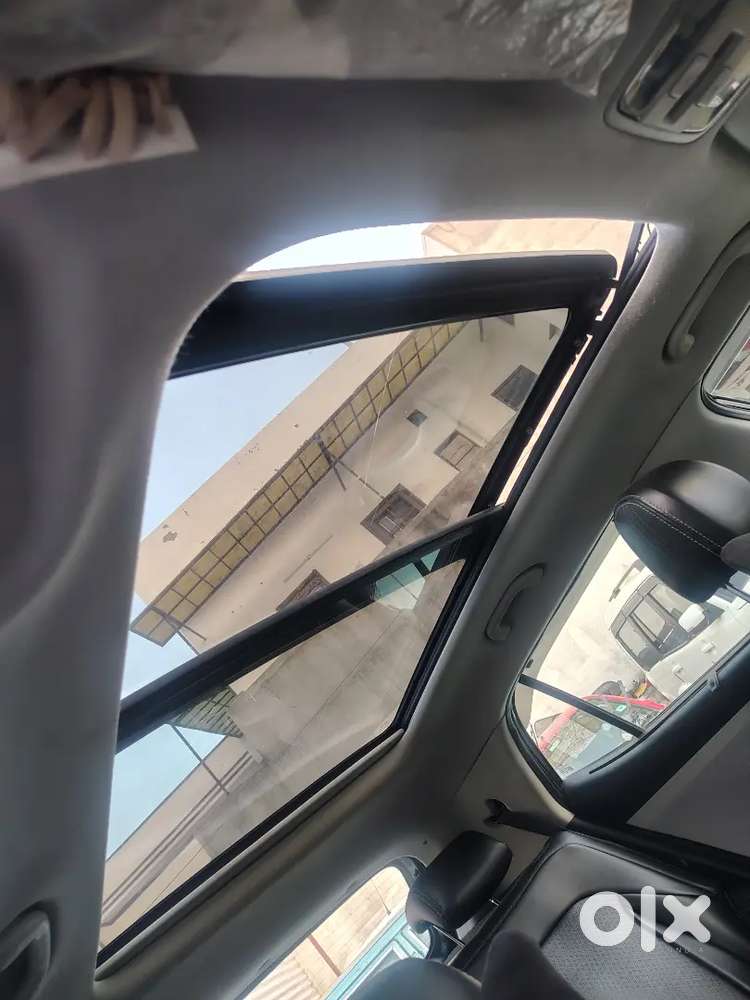 क्रेटा टॉप मॉडल डबल सनरूफ ऑटोमेटिक वेल अच्छा मेंटेन