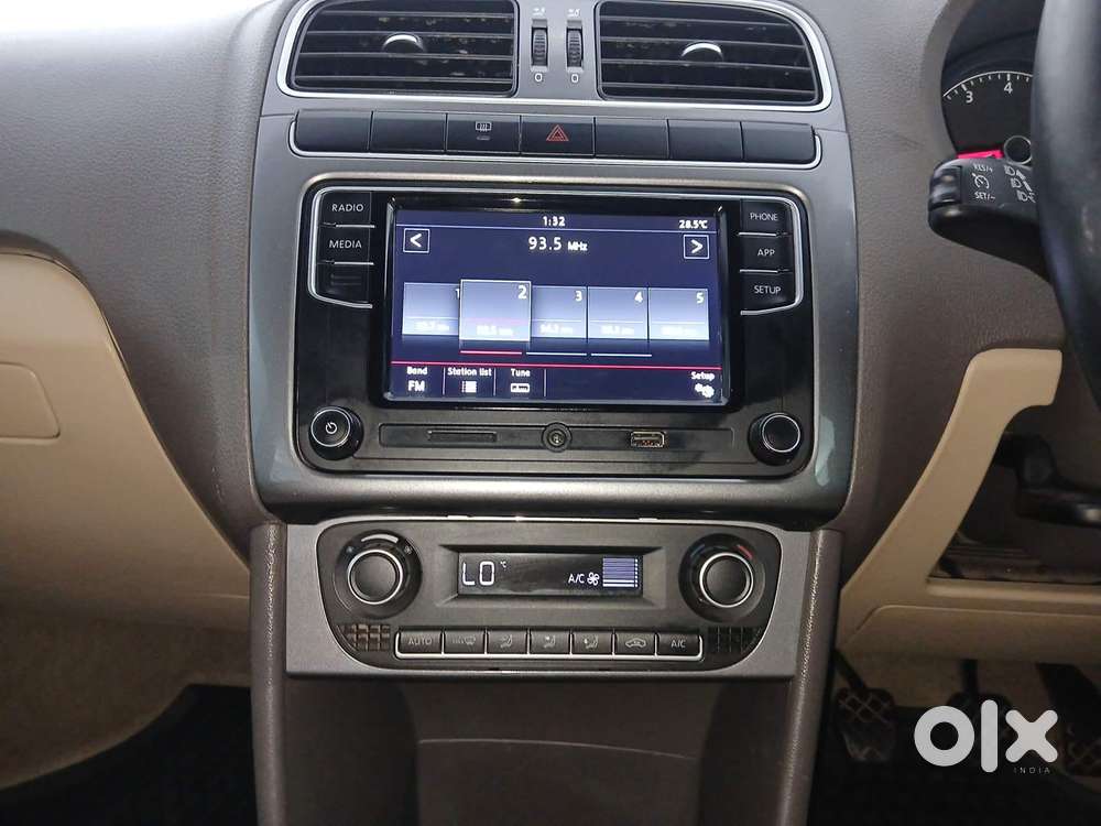 Volkswagen Vento 2010-2013 Petrol Highline At, 2022, Petrol