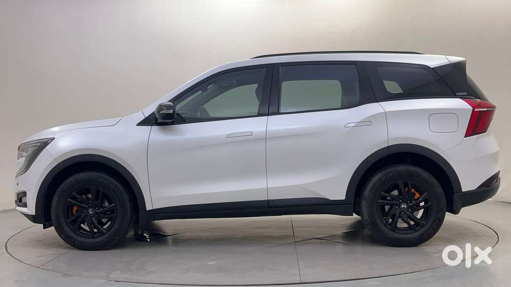 Mahindra Xuv700 2.0 Ax 5 Petrol At Str, 2023, Petrol