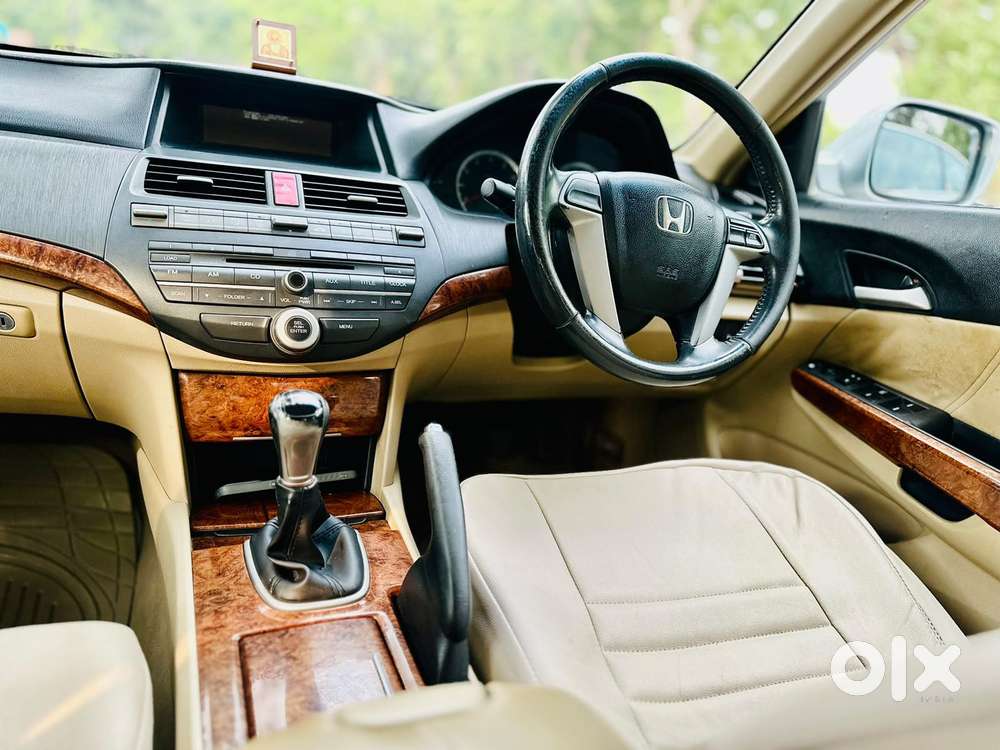 Honda Accord 2.4 Manual, 2012, Petrol