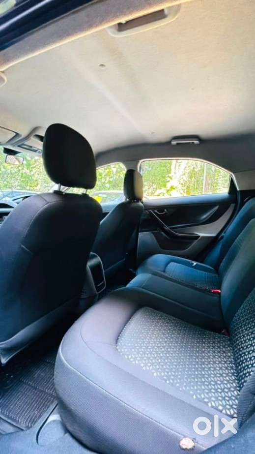 Tata Nexon 1.5 Revotorq Xm, 2018, Diesel