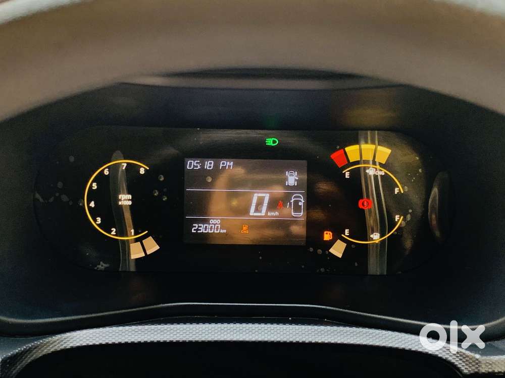 Tata Nexon Pure 1.2 S Revotron Petrol 6 Mt, 2025, Cng & Hybrids