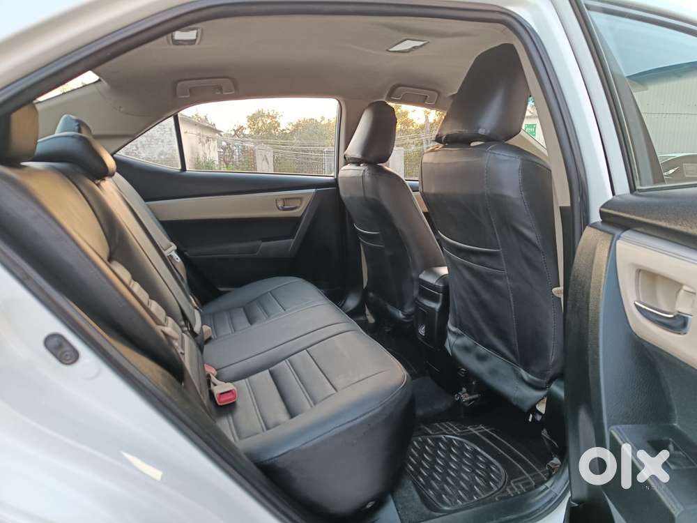 Toyota Corolla Altis G At, 2014, Petrol