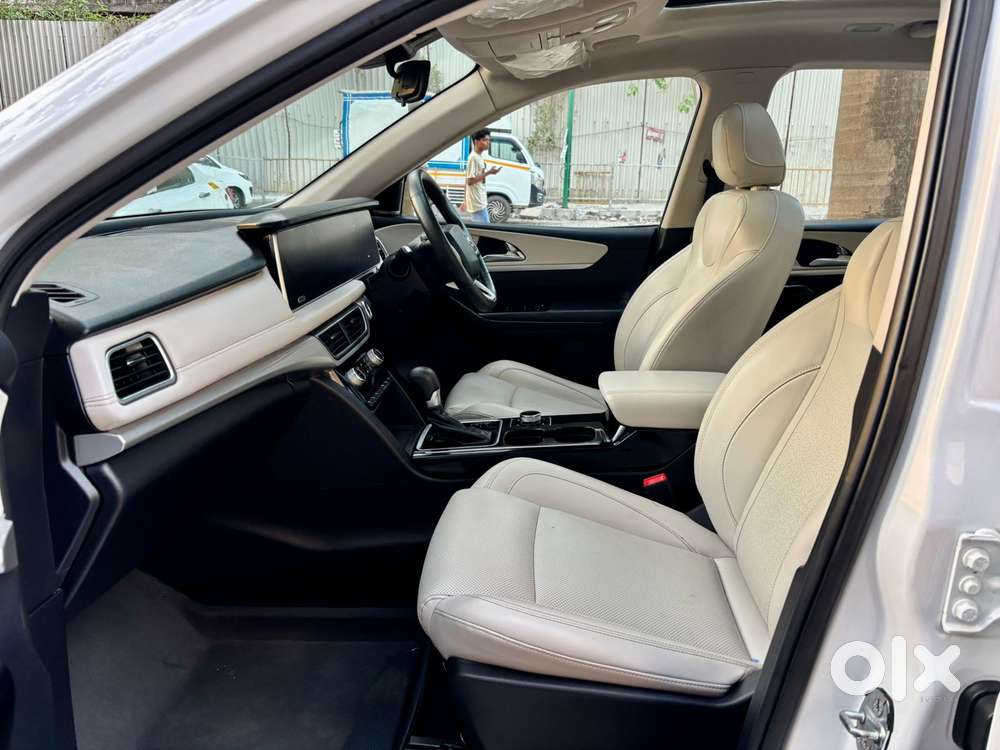 Mahindra Xuv700 2.2 Ax 7 Diesel At Str Awd, 2023, Diesel