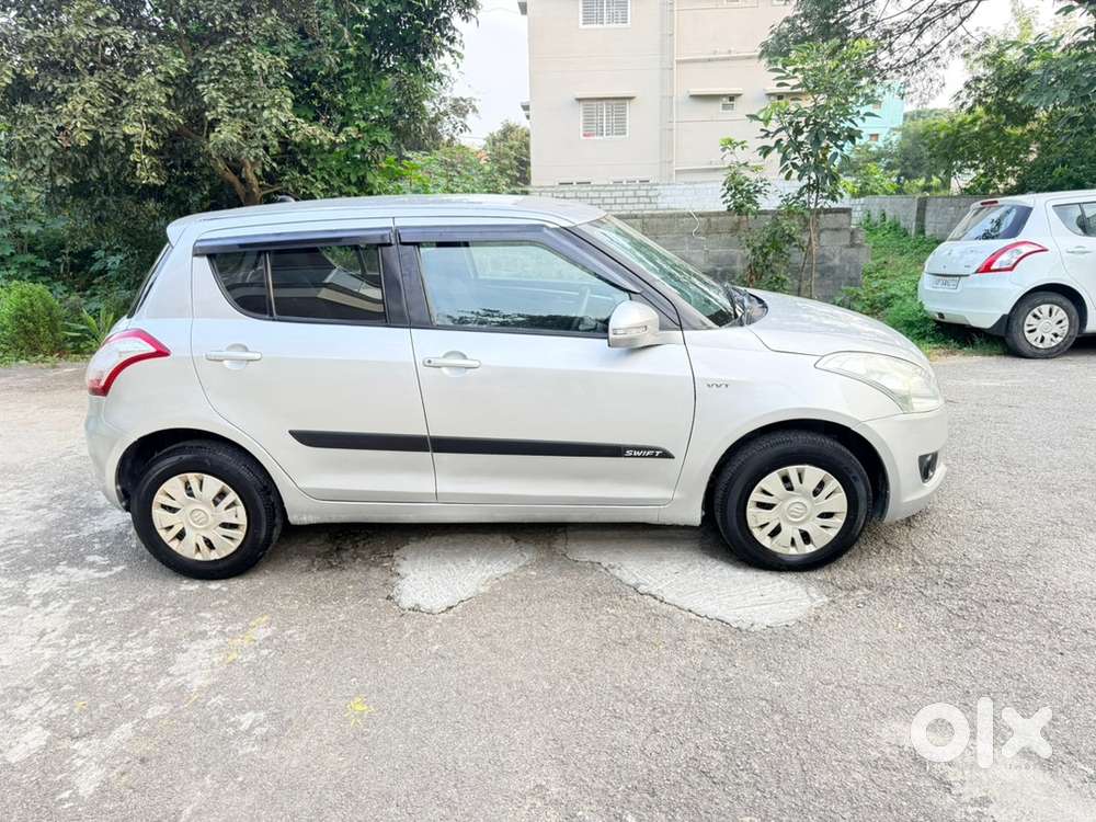 Maruti Suzuki Swift Petrol Manual 2011
