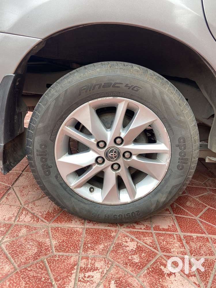 Toyota Innova Crysta 2.4 G Plus Mt, 2016, Diesel