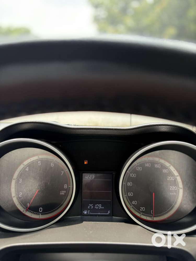 Maruti Suzuki Swift Vvt Vxi, 2021, Petrol
