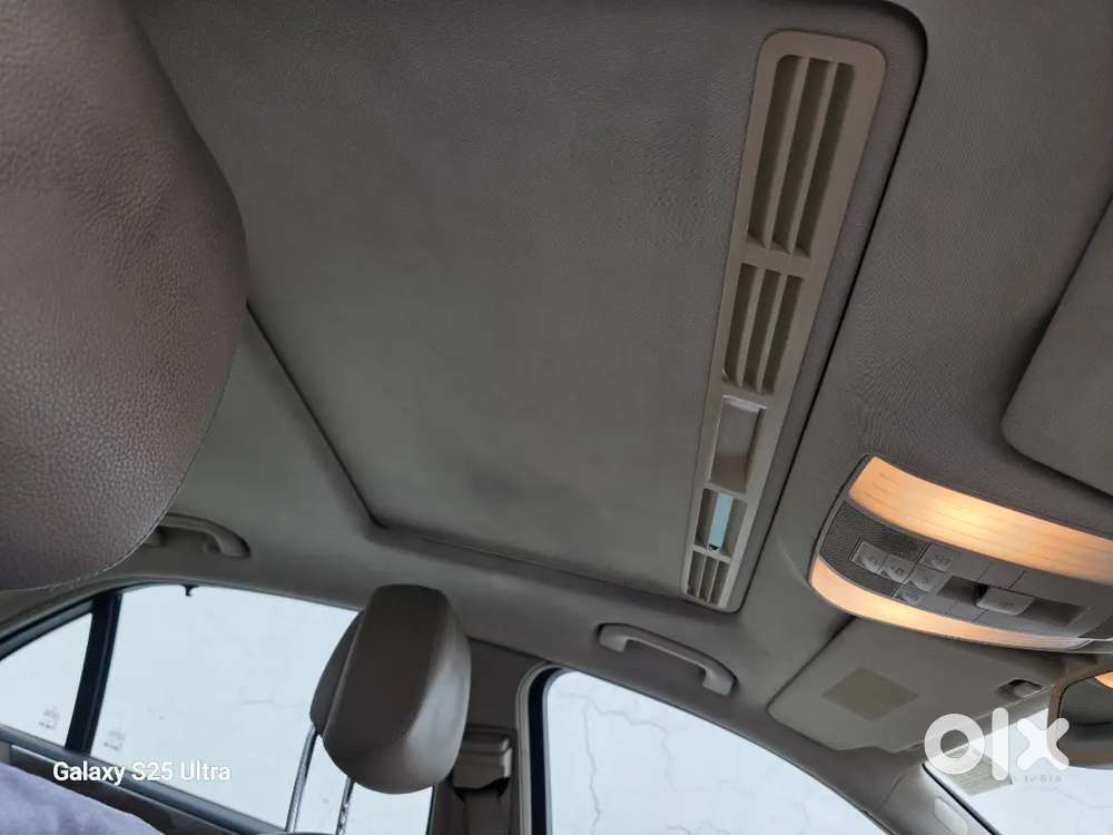 Mercedes-benz E-class 2012