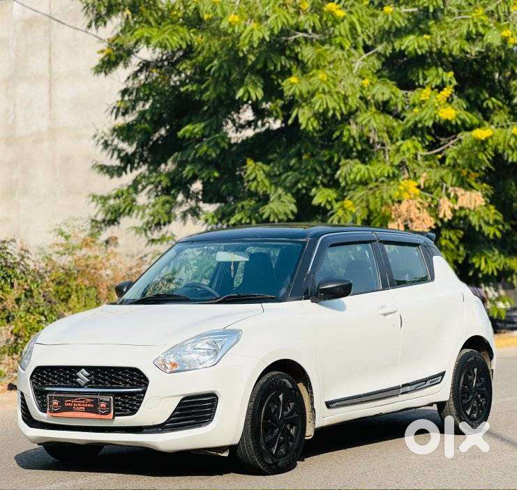 Maruti Suzuki Swift 1.2 Lxi (o), 2021, Petrol