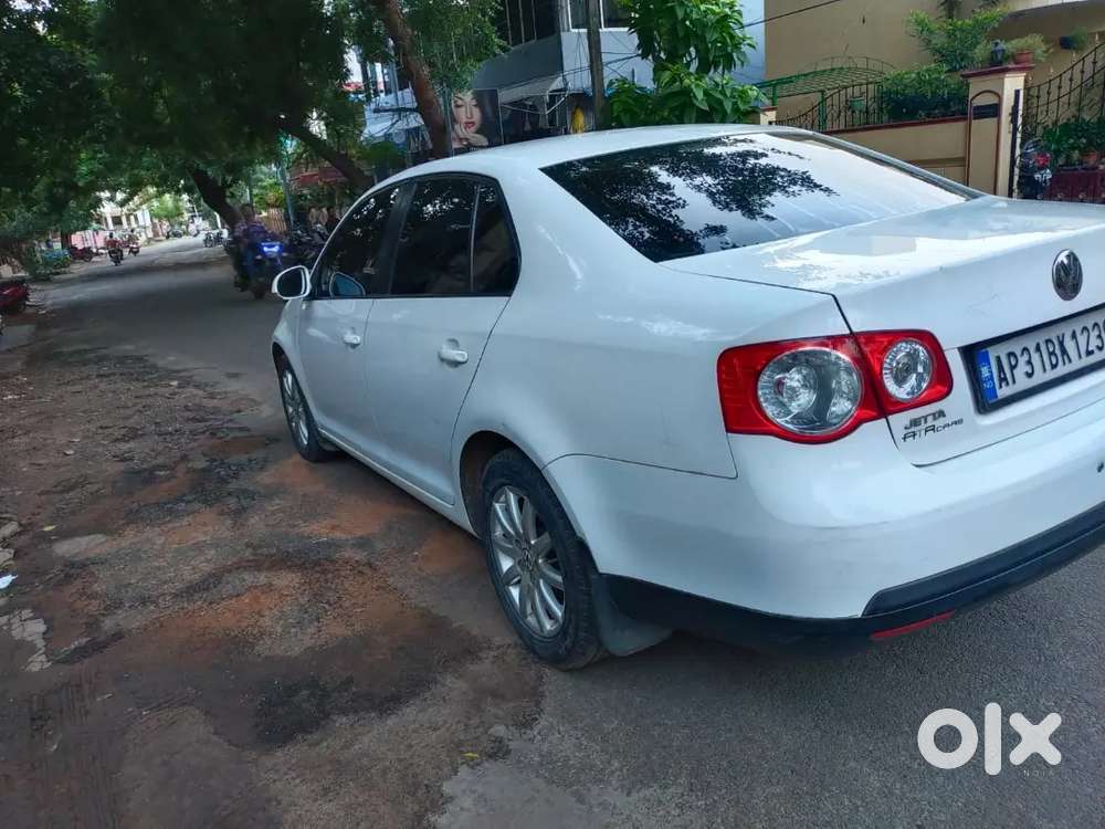 Volkswagen Jetta 2010 Diesel 137000 Km Driven