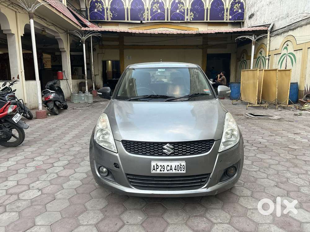 Maruti Suzuki Swift Zdi Plus, 2013, Diesel