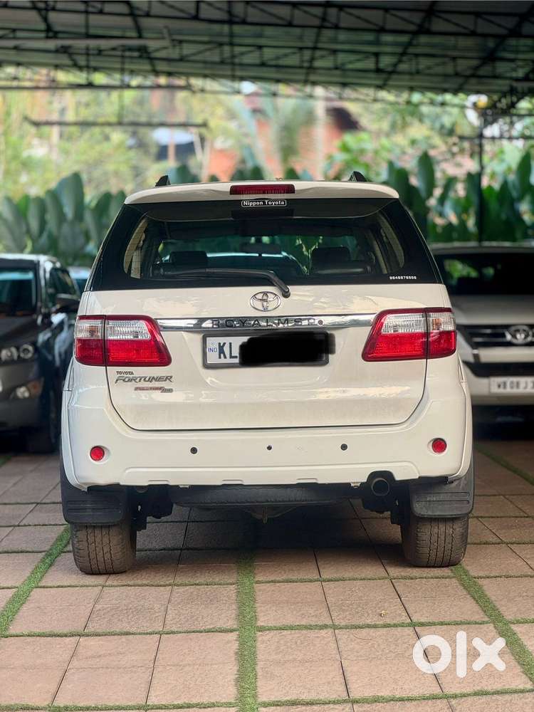 Toyota Fortuner 3.0 4x2 Mt, 2010, Diesel