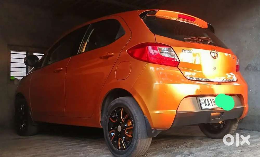 Tata Tiago Xz Manual Transmission Sunburst Orange Colour, 2018 Petrol