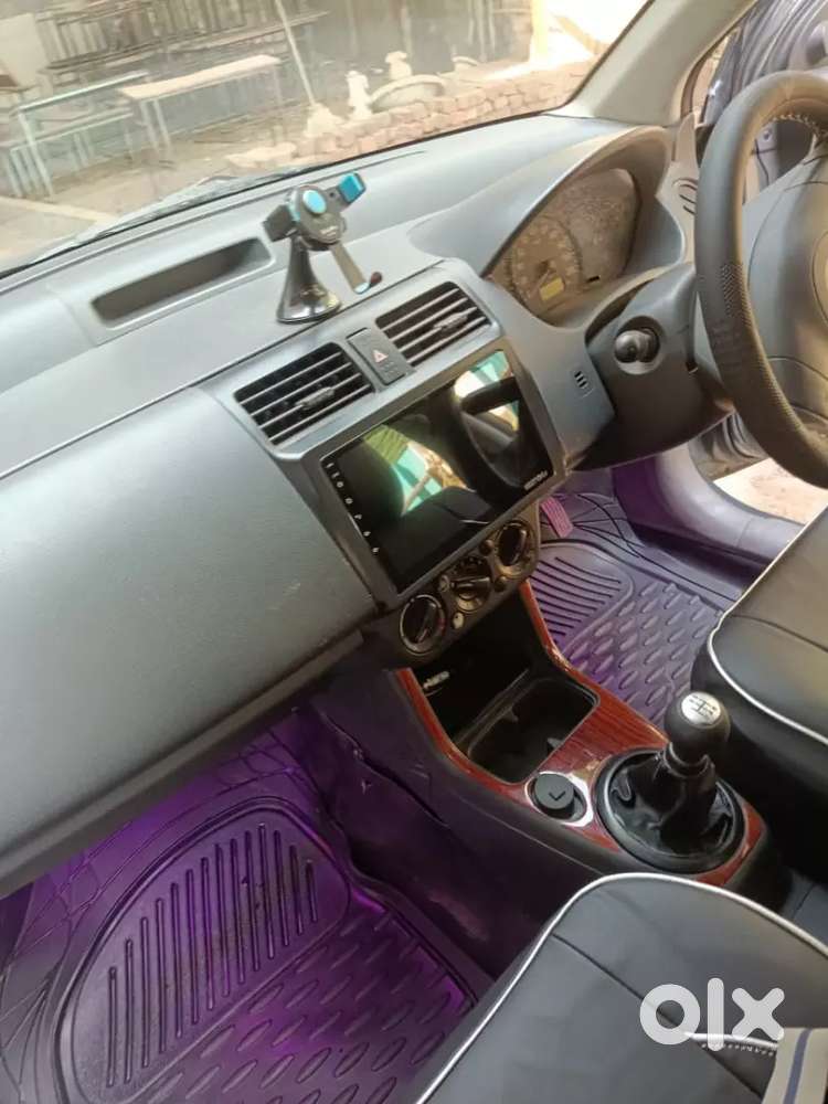 Maruti Suzuki Swift 2009 Cng .