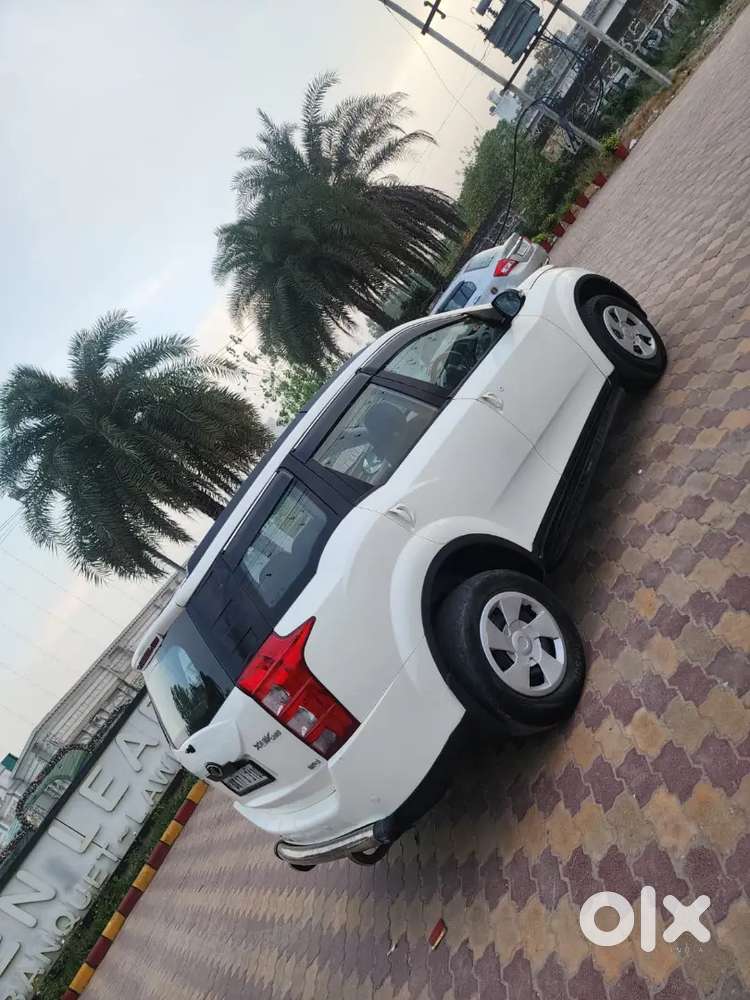 Mahindra Xuv500 2015 Diesel 72000 Km Driven