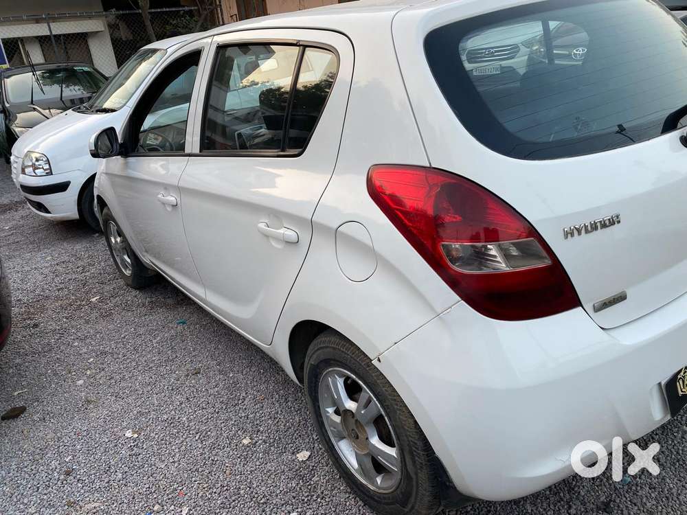 Hyundai I20 Asta 1.4 Crdi With Avn 6 Speed, 2012, Diesel