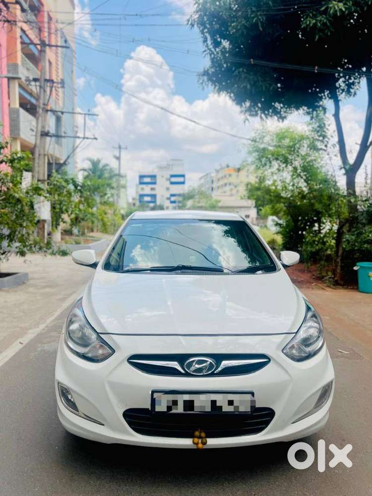 Hyundai Verna Fluidic 1.6 Vtvt Sx, 2014, Diesel
