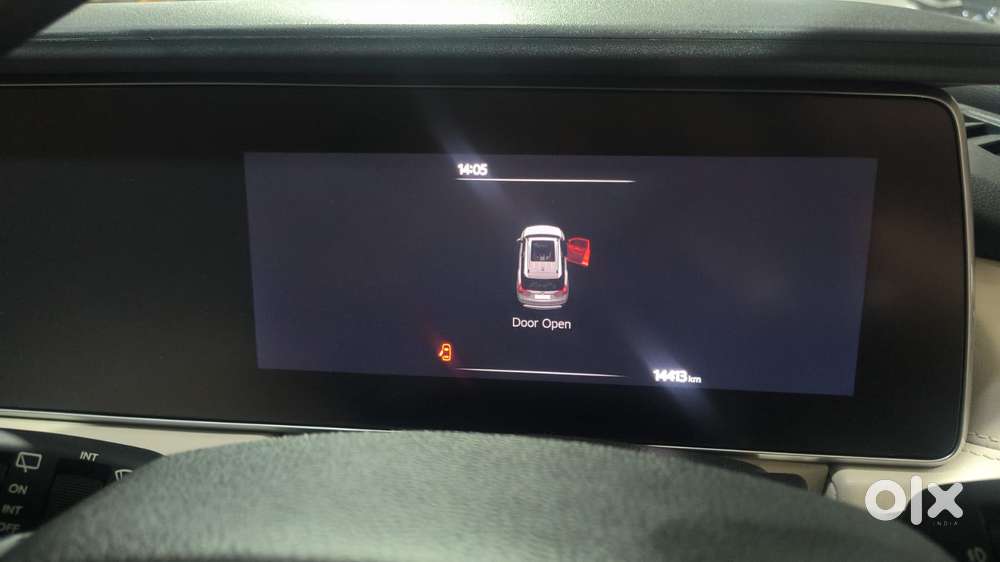 Mahindra Xuv700 2.2 Ax 7 Diesel At Luxury Pack Str Awd, 2024, Diesel