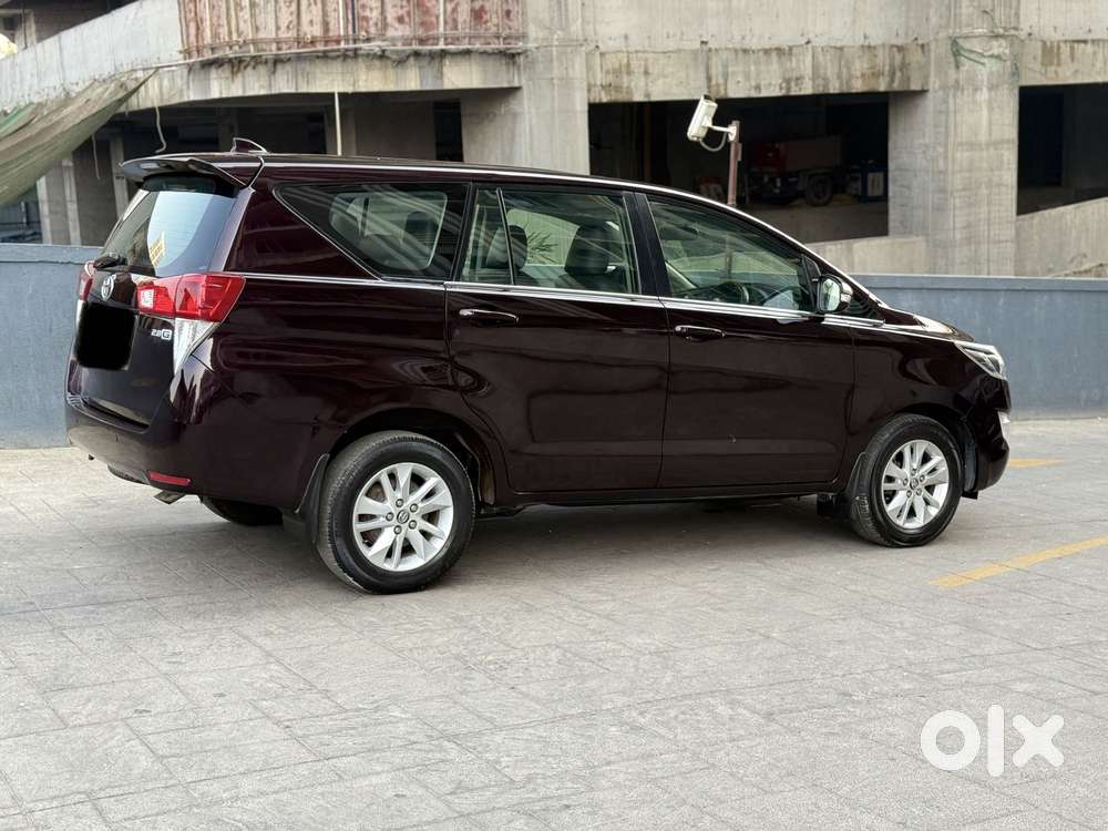 Toyota Innova Crysta 2.8 Gx At 8s, 2016, Diesel