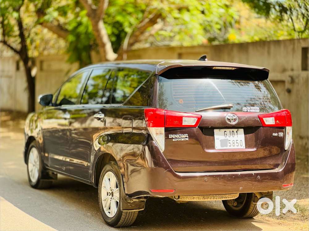 Toyota Innova Crysta