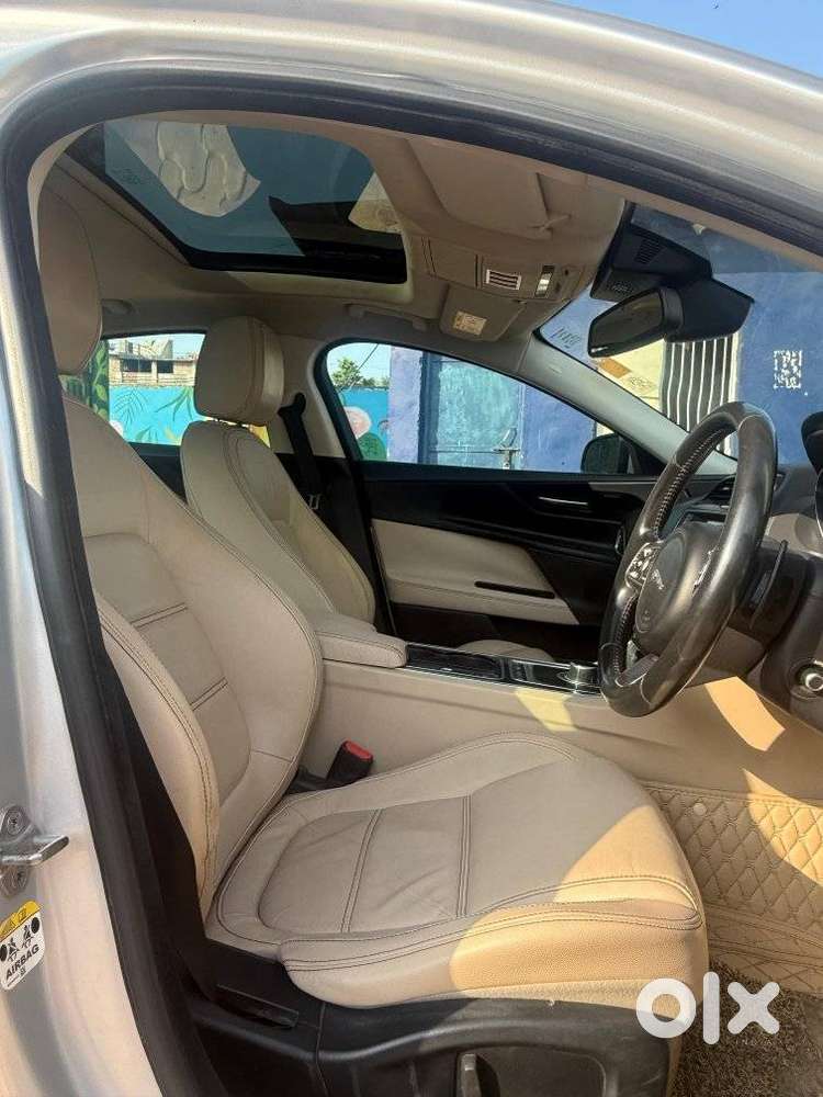 Jaguar Xe 2.0l Diesel Pure, 2018, Diesel