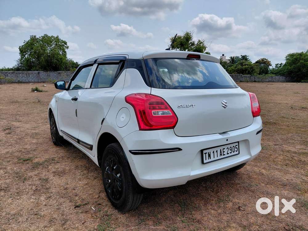 Maruti Suzuki Swift Lxi Optional-o, 2018, Petrol
