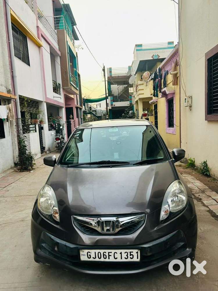 Honda Brio 2013 Petrol Well Maintained