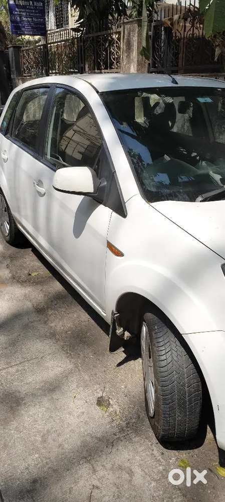 Ford Figo 2011 Diesel 137000 Km Driven