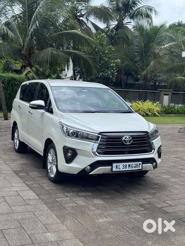 2016 Toyota Innova Crysta