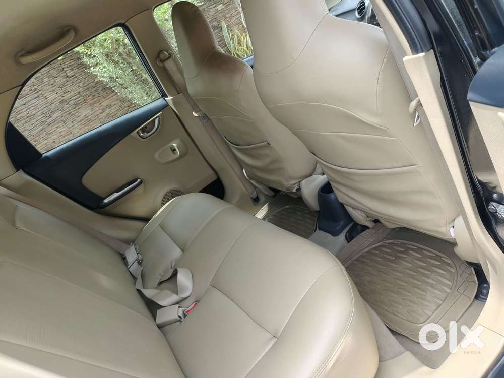 Honda Brio V Mt, 2012, Petrol